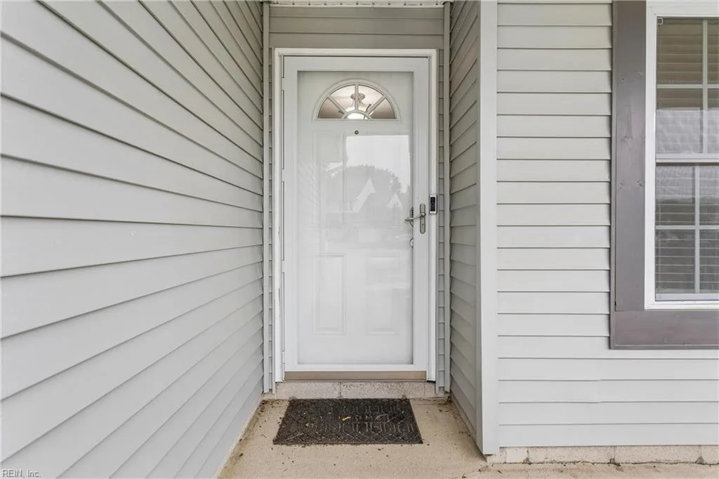 1828 Blairmore ARCH, VIRGINIABEACH VA 23454 - Photo 3