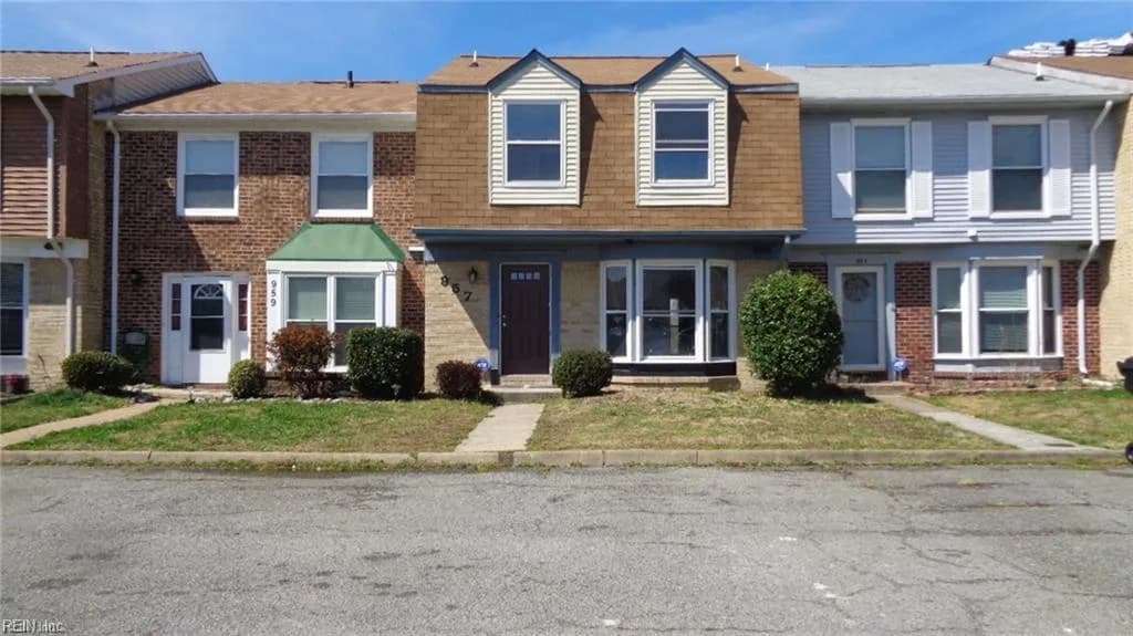957 Northwood DR #Dr, VIRGINIABEACH VA 23452 - Photo 2