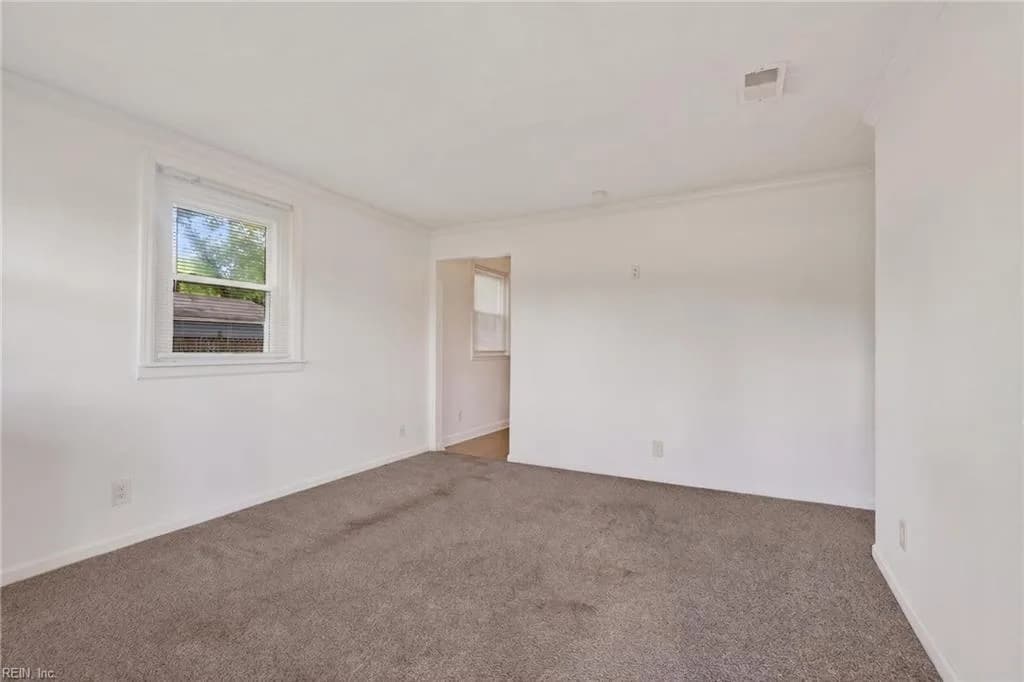 237 Beacon RD, PORTSMOUTH VA 23702 - Photo 5