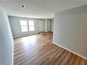 700 Wolftrap LN, VIRGINIA BEACH VA 23462 - Main photo