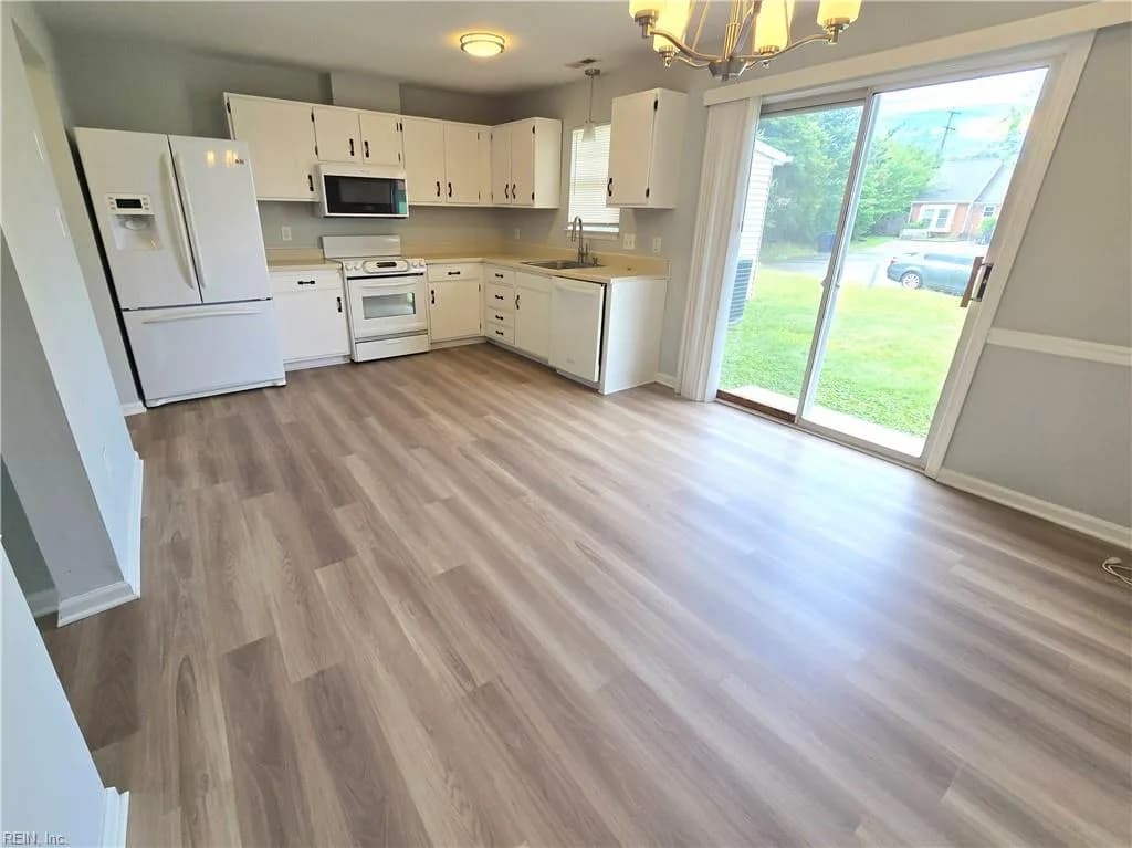 700 Wolftrap LN, VIRGINIABEACH VA 23462 - Photo 5