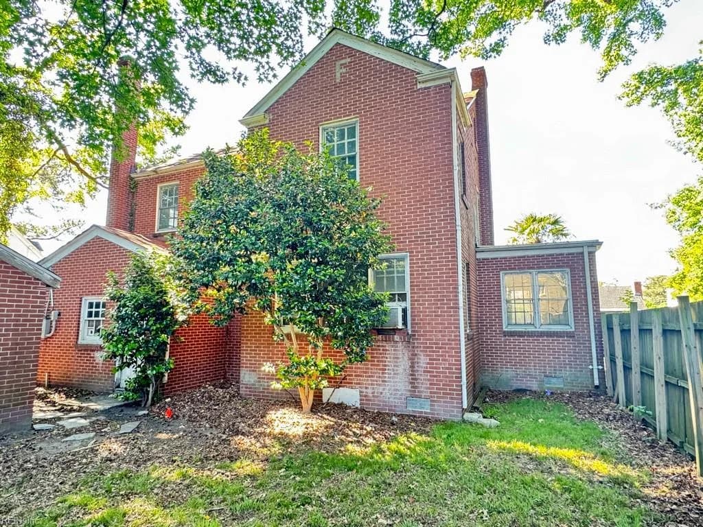 2910 Woodland AVE, NORFOLK VA 23504 - Photo 3