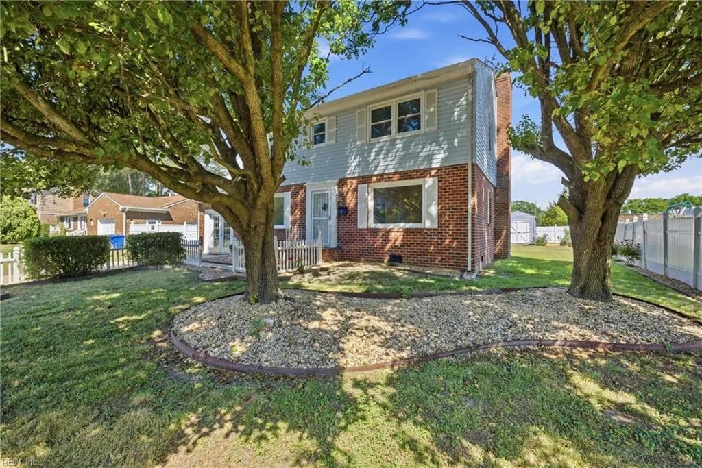 725 Arrowhead DR, NEWPORTNEWS VA 23601 - Photo 3