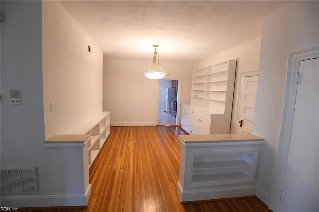 1009 Colonial AVE #3, NORFOLK VA 23507 - Photo 2