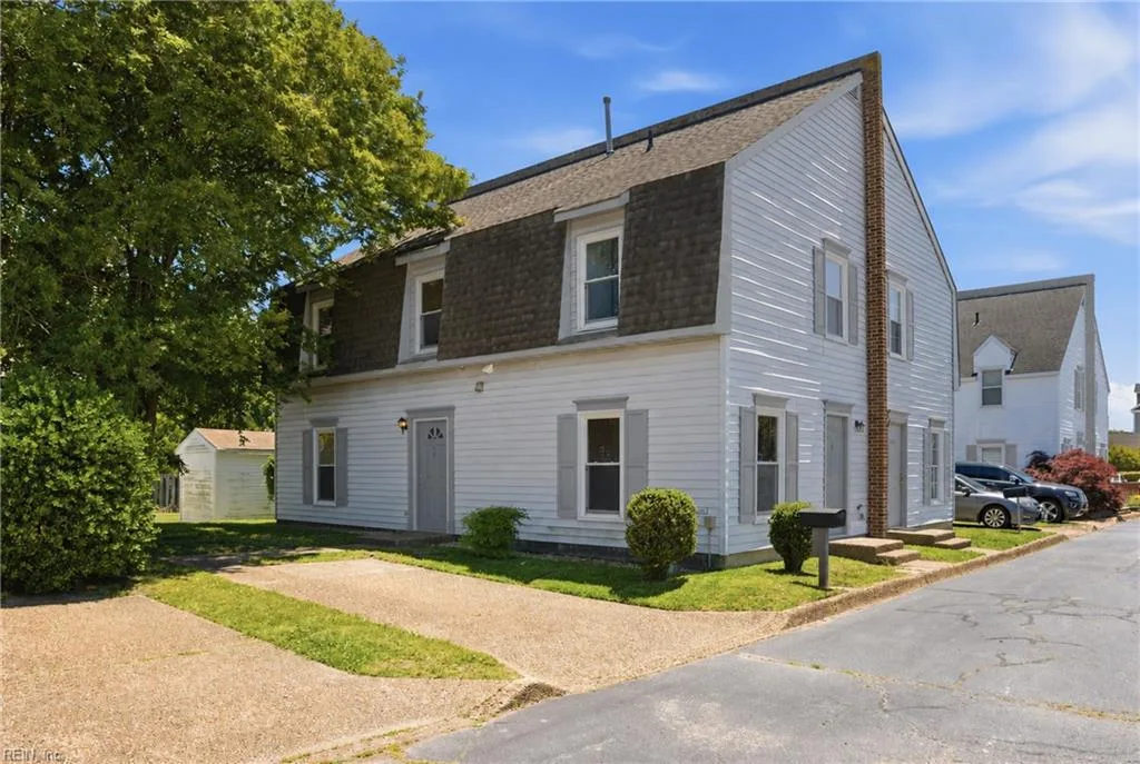 294 Eaton ST, Hampton — 2 bed Residential, 1,340 sqft