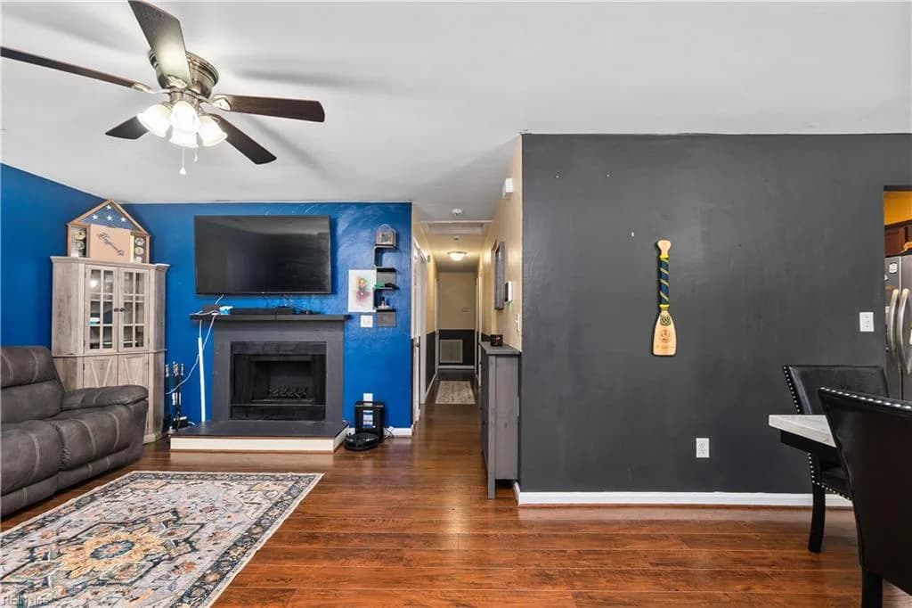 1737 Sparrow RD, CHESAPEAKE VA 23320 - Photo 4