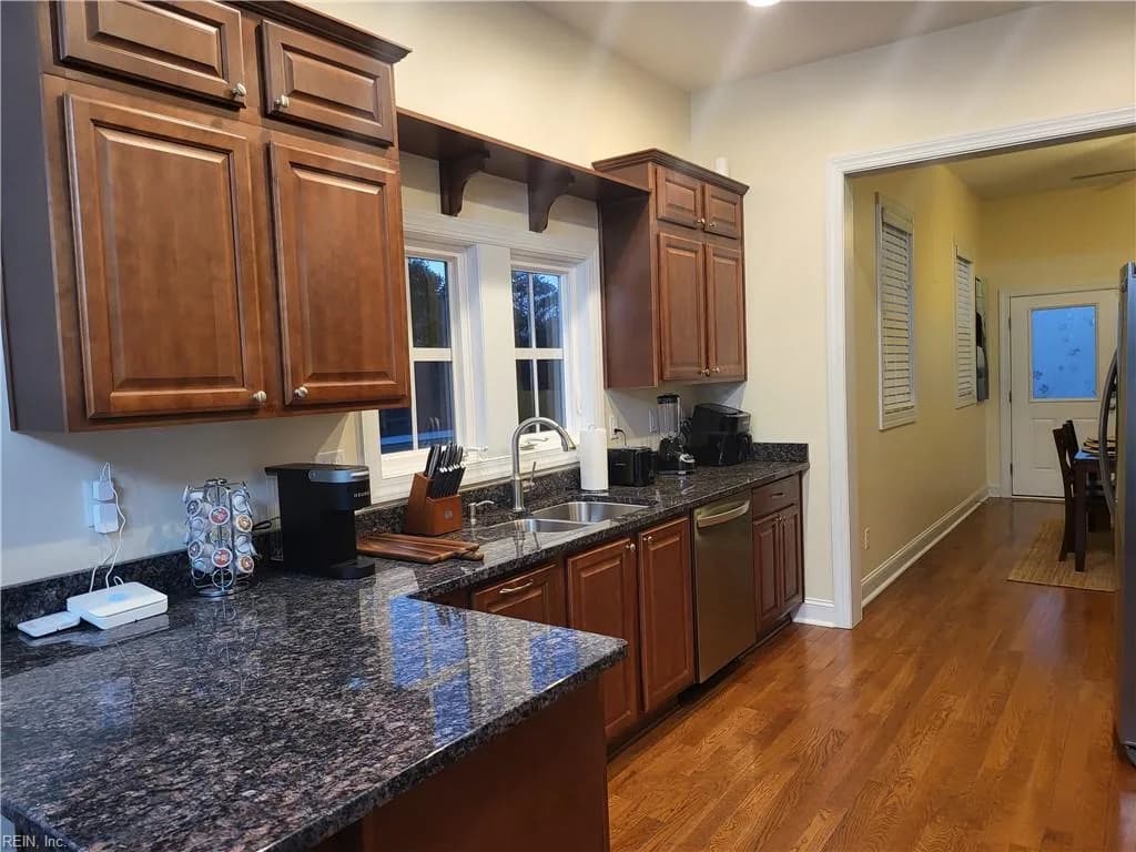 1124 Little Bay AVE, NORFOLK VA 23503 - Photo 4