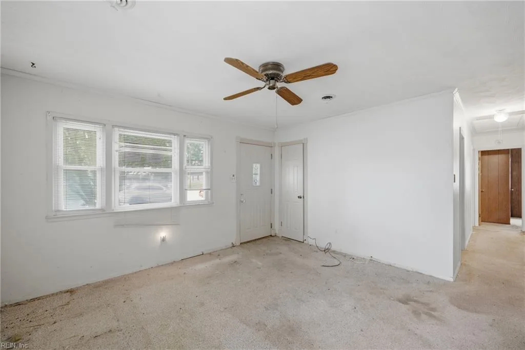 1003 Rollins Circle CIR, HAMPTON VA 23663 - Photo 4