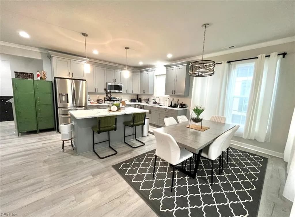 219 W 27th ST, NORFOLK VA 23517 - Photo 3