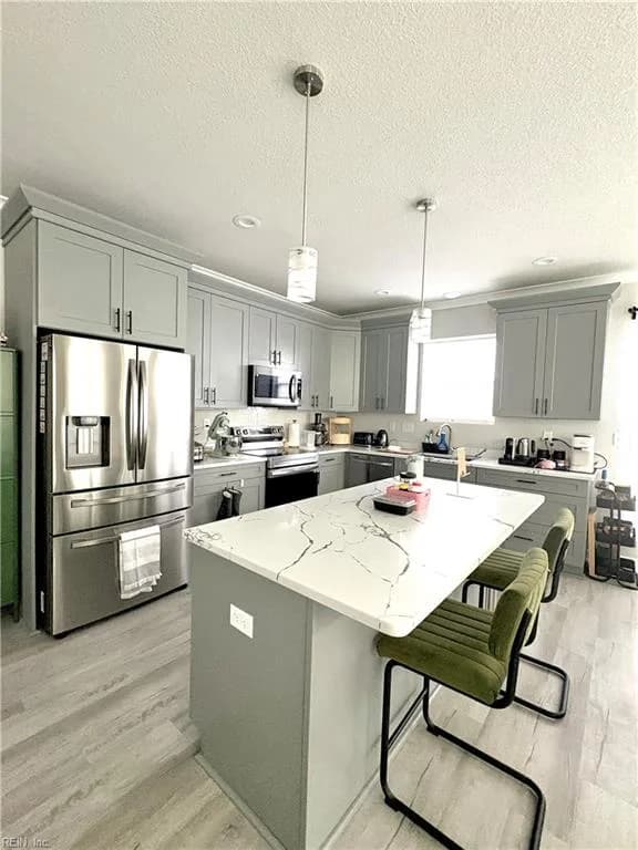 219 W 27th ST, NORFOLK VA 23517 - Photo 4