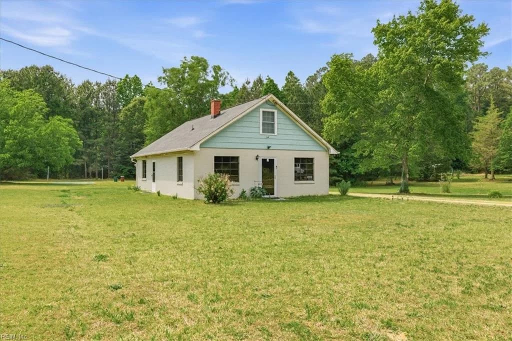 3179 Spring Grove RD, SPRINGGROVE VA 23881 - Photo 2
