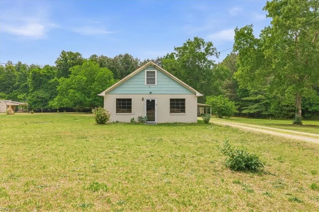 3179 Spring Grove RD, SPRINGGROVE VA 23881 - Photo 3