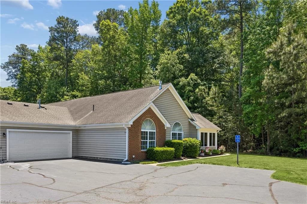 218 Rainbrook WAY, YORKTOWN VA 23692 - Photo 5