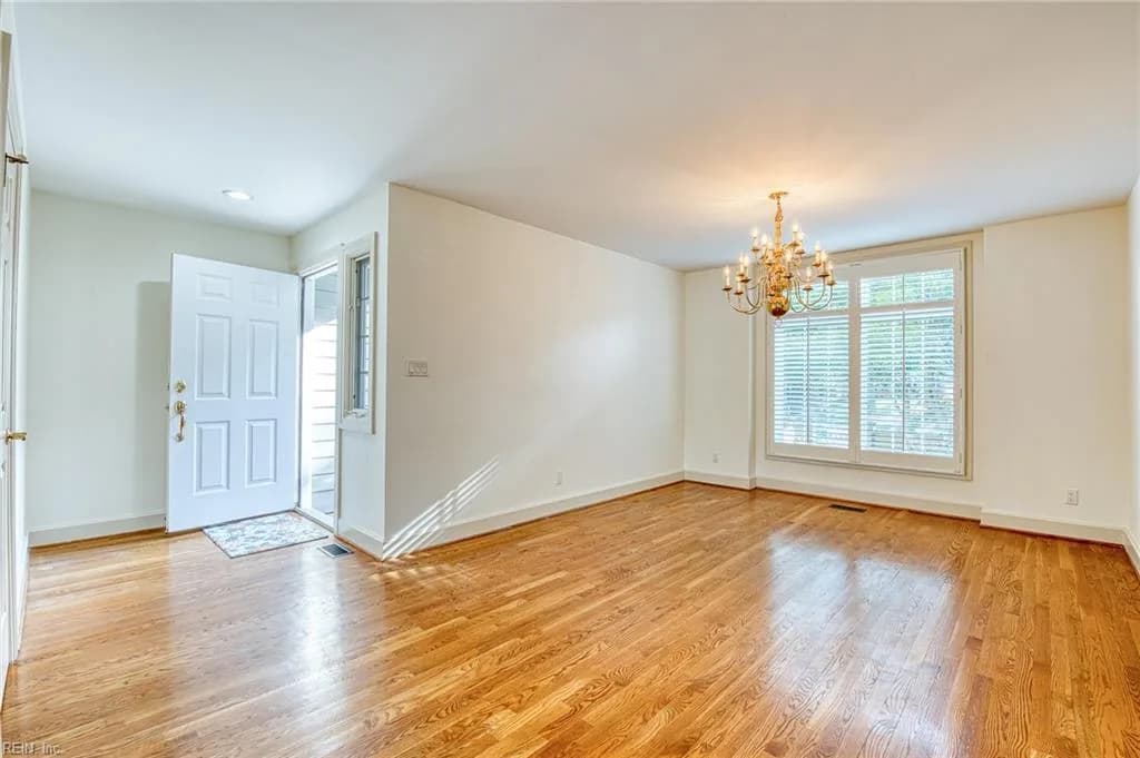 148 The GRN, WILLIAMSBURG VA 23185 - Photo 4