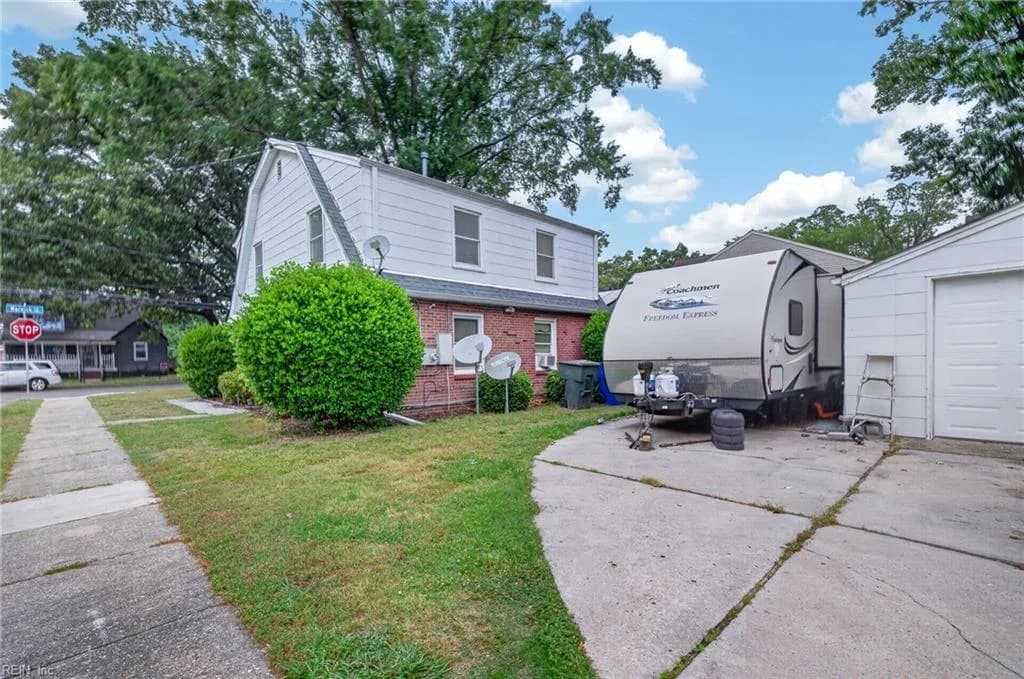 1059 Warwick AVE, NORFOLK VA 23503 - Photo 5