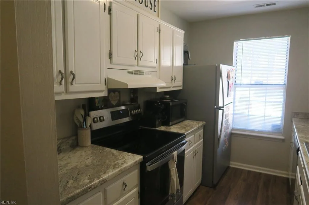 453 Peregrine ST, VIRGINIABEACH VA 23462 - Photo 4