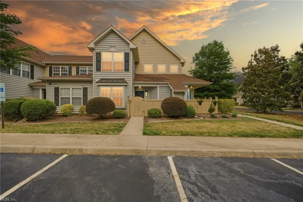 3401 Rannock Moor NONE, Williamsburg — 2 bed Residential, 1,244 sqft
