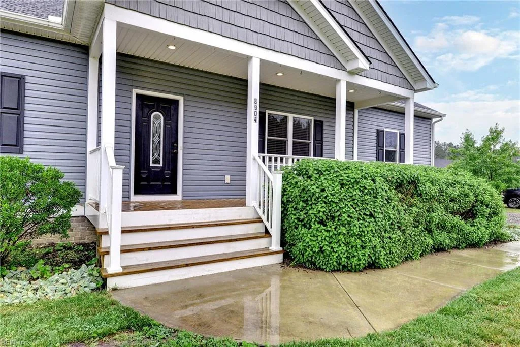 8904 Rock Cedar RD, NEWKENT VA 23124