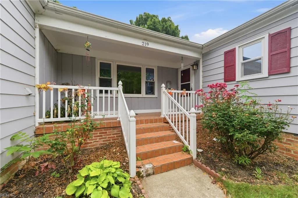 219 Saddler DR, NEWPORTNEWS VA 23608 - Photo 5