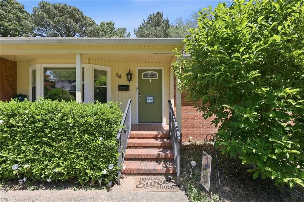 14 Everett DR, NEWPORTNEWS VA 23602 - Photo 3