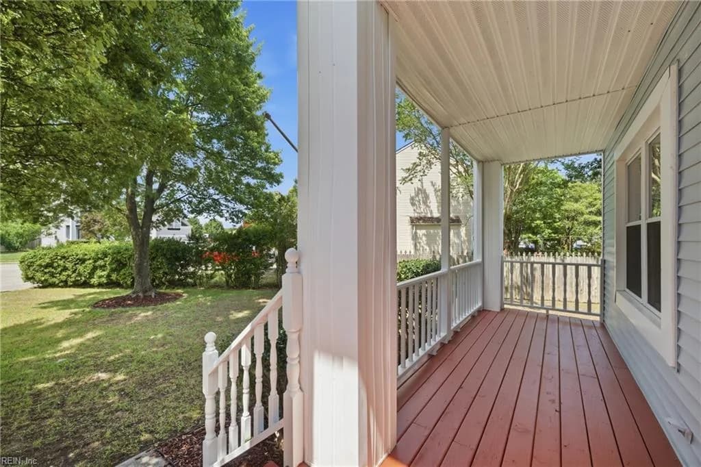 705 Hilltop CT, CHESAPEAKE VA 23322 - Photo 4