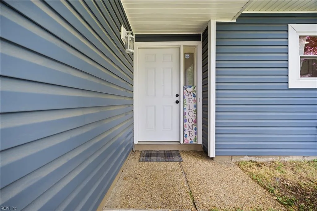 5628 Myers DR, VIRGINIABEACH VA 23464 - Photo 3
