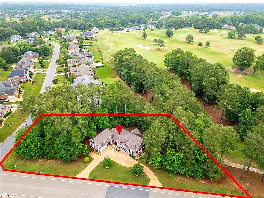 1400 Cypress Creek PW, SMITHFIELD VA 23430 - Photo 4