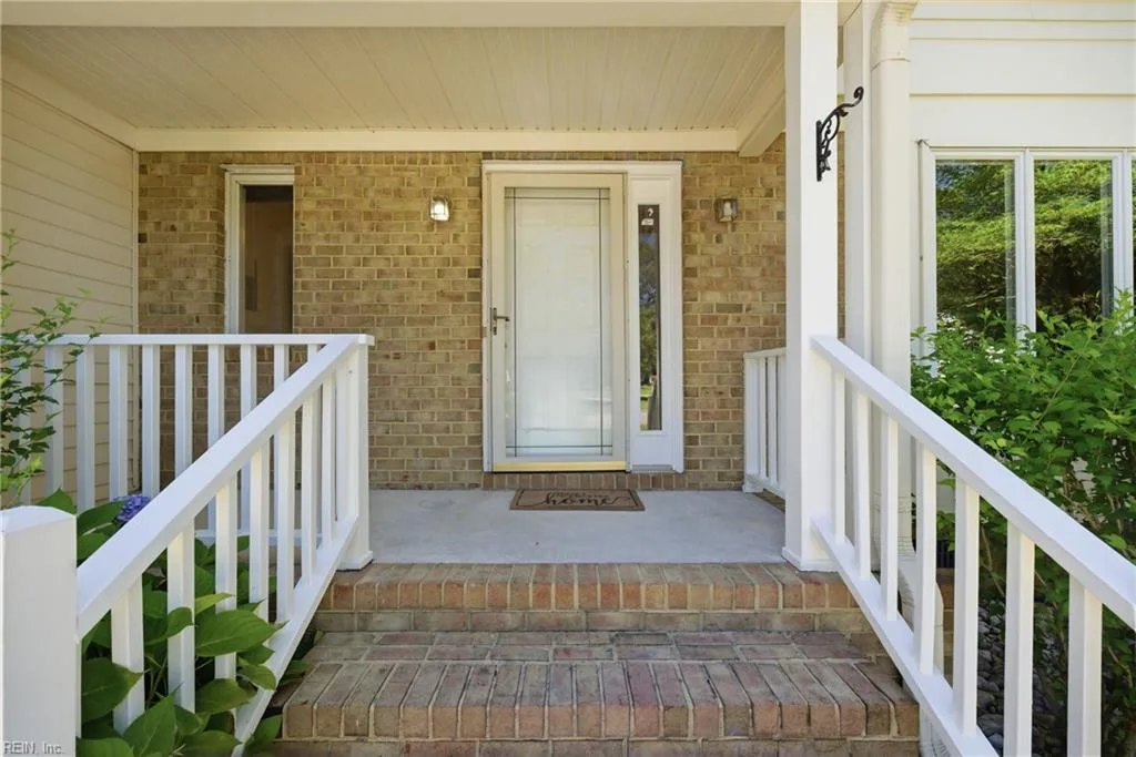 1805 Blackhawk PL, CHESAPEAKE VA 23321 - Photo 4