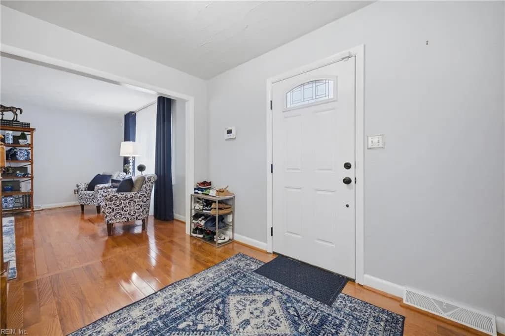 501 White Hall CIR, HAMPTON VA 23669 - Photo 4