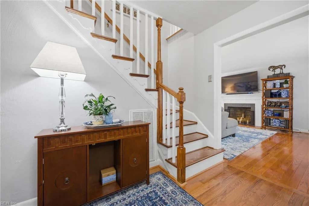 501 White Hall CIR, HAMPTON VA 23669 - Photo 5