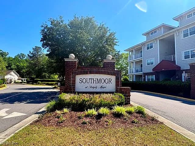 912 Southmoor DR #301, VIRGINIA BEACH VA 23455 - Photo 2
