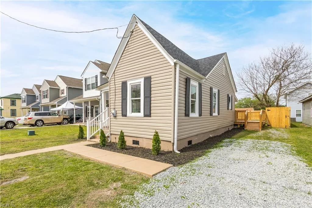 208 Raleigh AVE, SUFFOLK VA 23434 - Photo 3