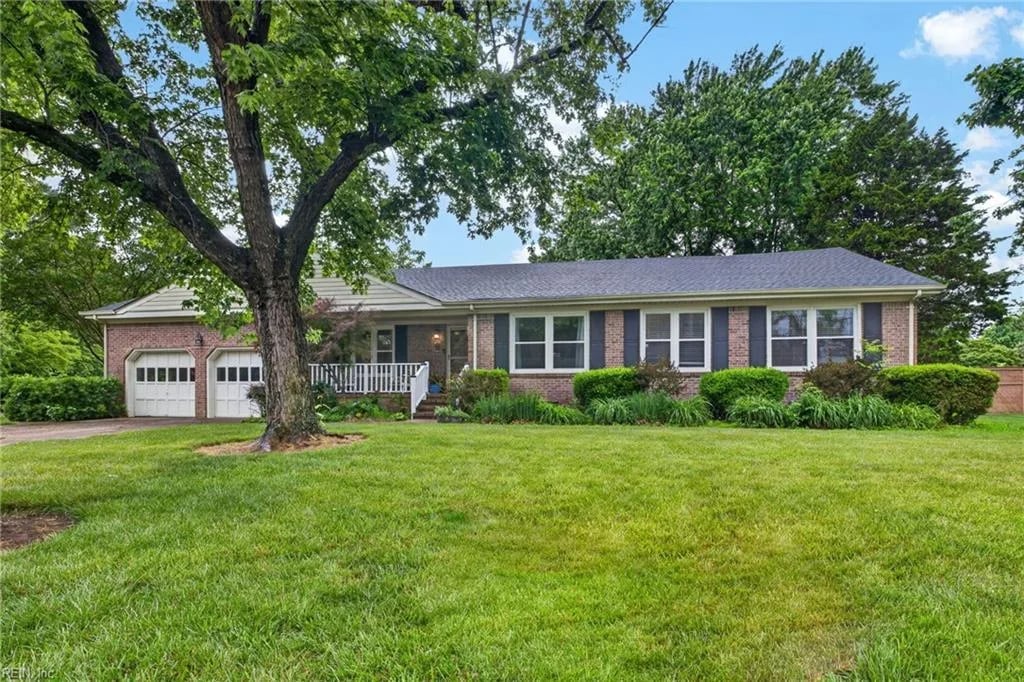 801 Adrian DR, Virginia Beach — 5 bed Residential, 3,185 sqft