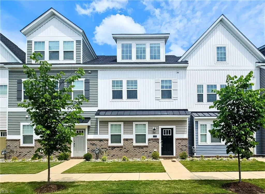 407 Asuza ST #127, CHESAPEAKE VA 23323