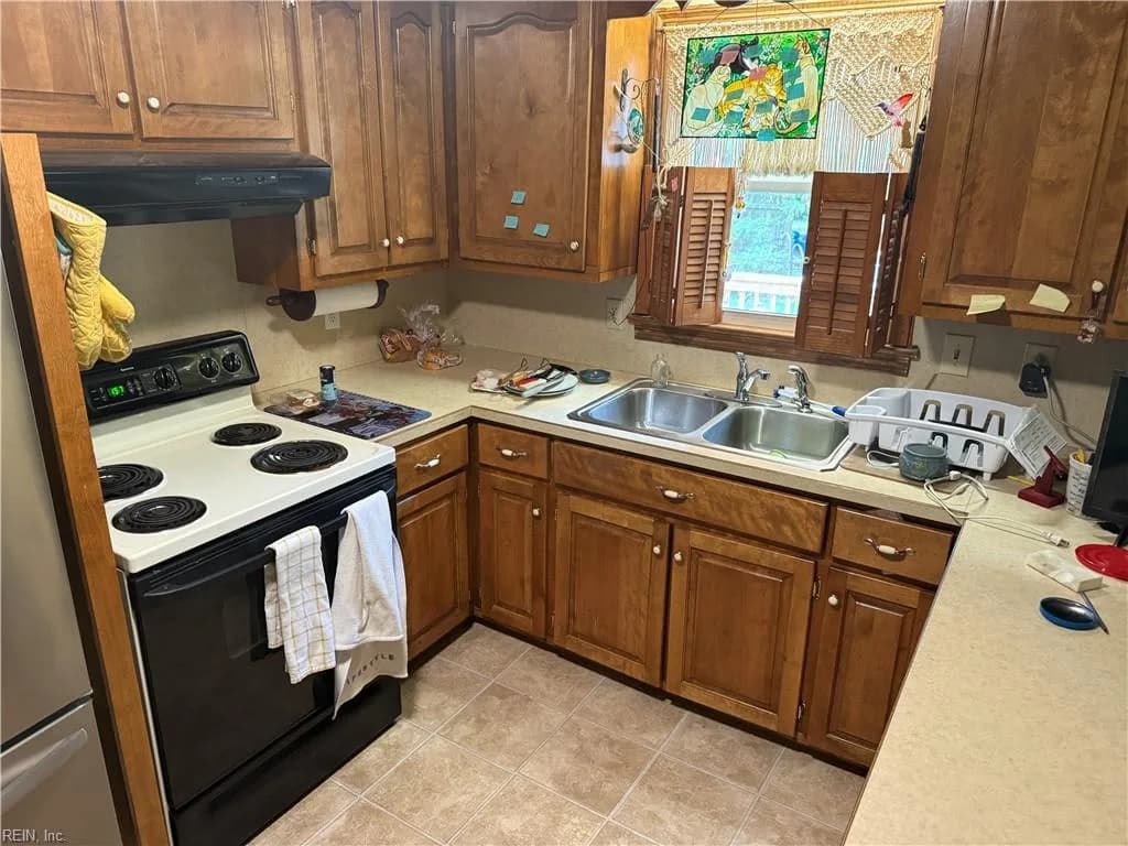 1032 Valmire DR, CHESAPEAKE VA 23320 - Photo 4