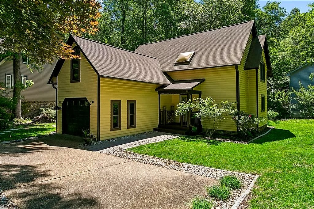 102 Tendril CT, Williamsburg — 4 bed Residential, 1,927 sqft