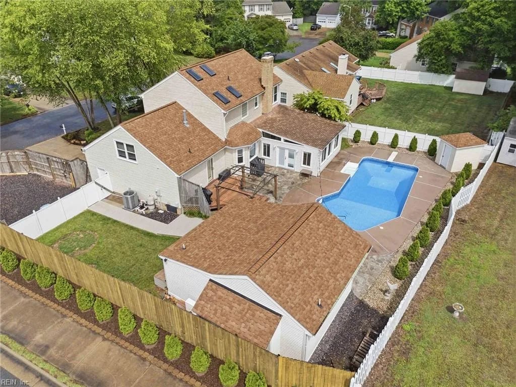 1000 Hollins College CT, Virginia Beach — 3 bed Residential, 2,763 sqft