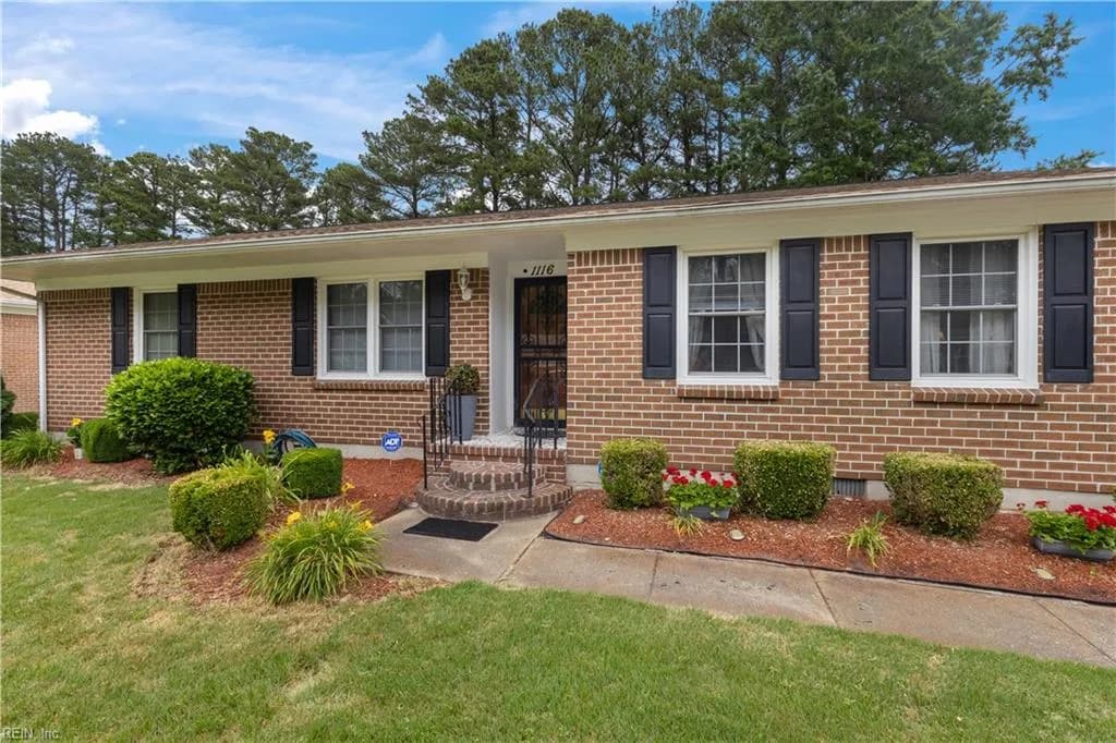 1116 Lakeview DR, PORTSMOUTH VA 23701 - Photo 5