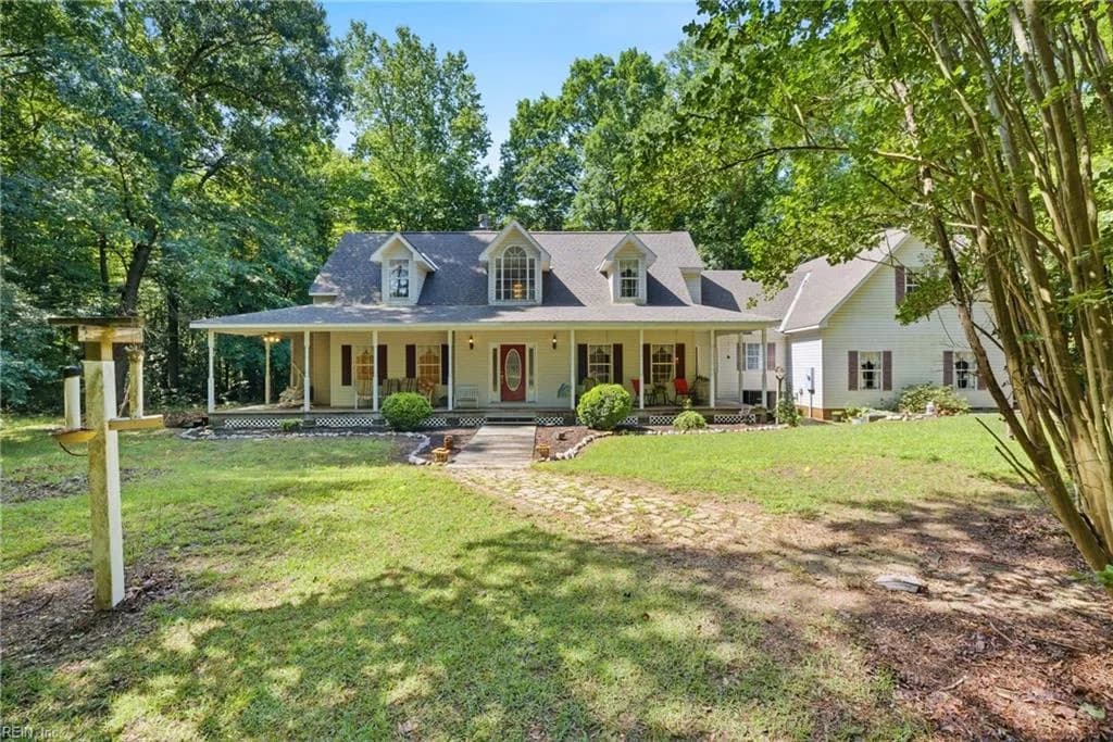 18517 Shady Pine LN, WINDSOR VA 23487 - Photo 2