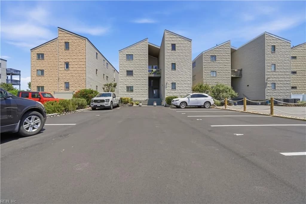 1904 E Ocean View AVE #E, NORFOLK VA 23503 - Photo 5