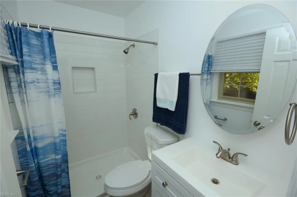 397 Deputy LN #A, NEWPORTNEWS VA 23608 - Photo 4
