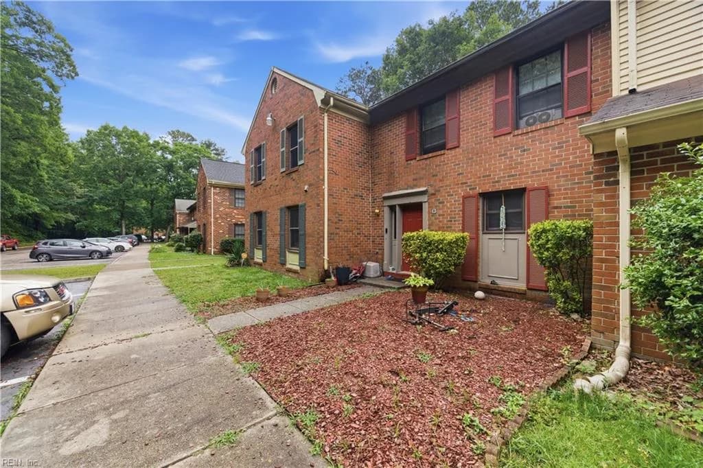 340 Witness LN #B, NEWPORTNEWS VA 23608 - Photo 4
