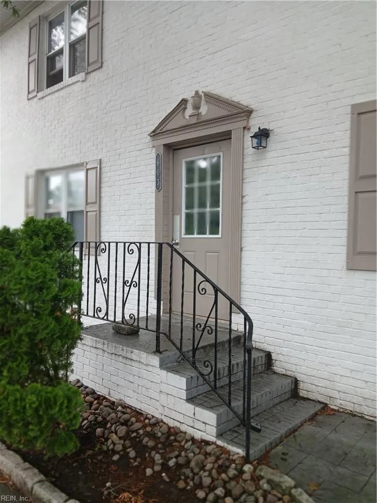 603 Raleigh AVE #4, NORFOLK VA 23507 - Photo 2