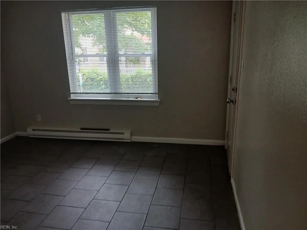 603 Raleigh AVE #4, NORFOLK VA 23507 - Photo 3