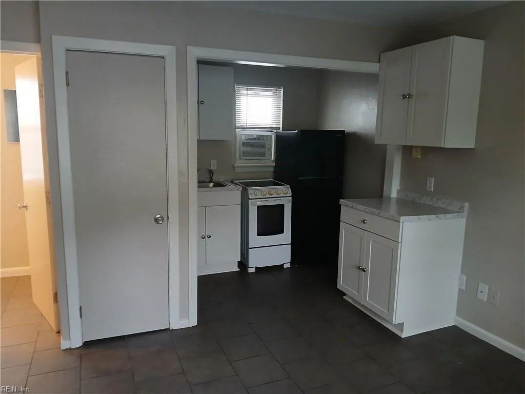 603 Raleigh AVE #4, NORFOLK VA 23507 - Photo 4