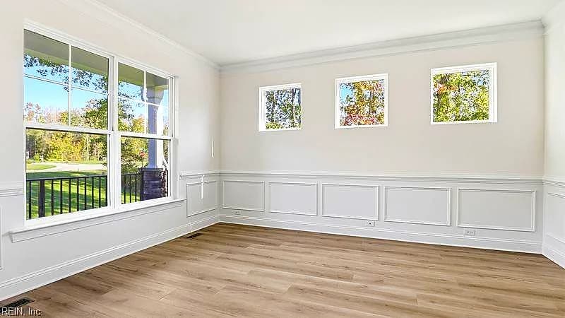 303 Warwick XING, SMITHFIELD VA 23430 - Photo 5