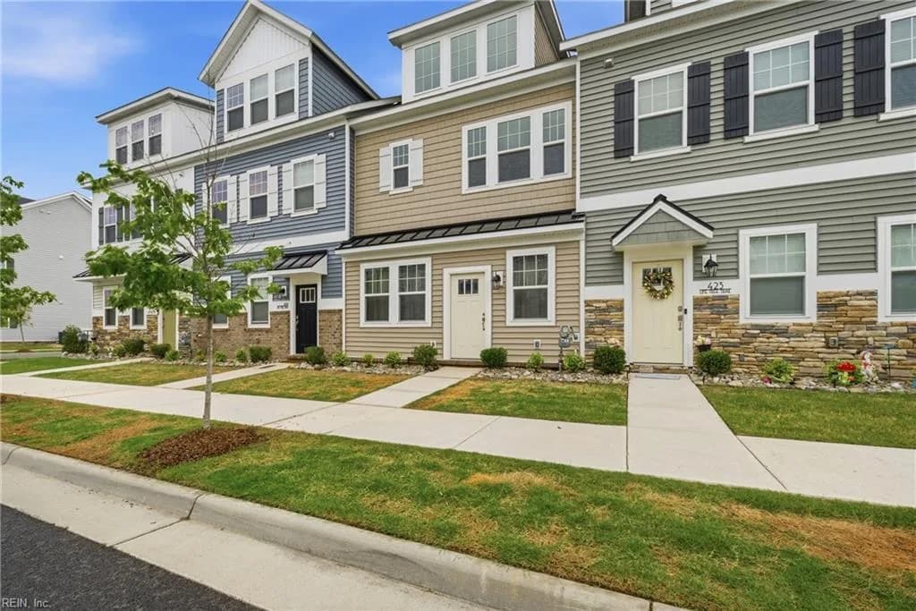 421 Life Tree TRL, CHESAPEAKE VA 23323 - Main photo
