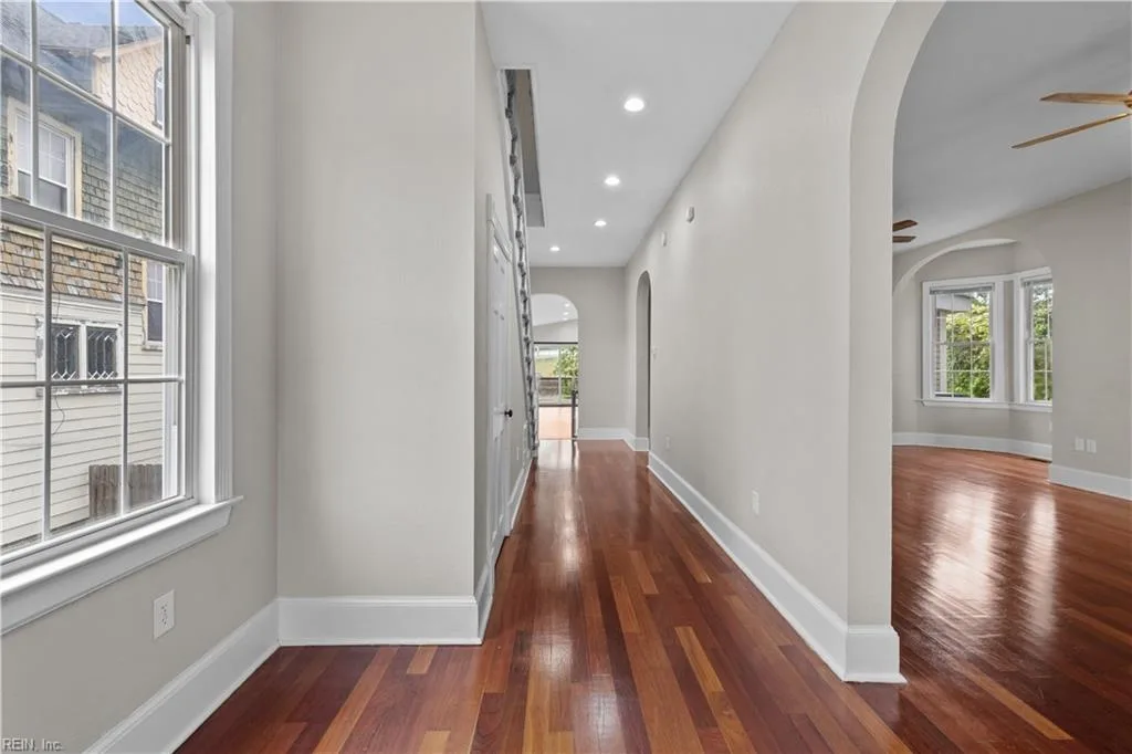 421 E Pembroke AVE, HAMPTON VA 23669 - Photo 3