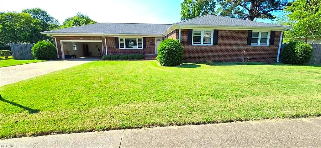 2444 Everglades RD, NORFOLK VA 23518