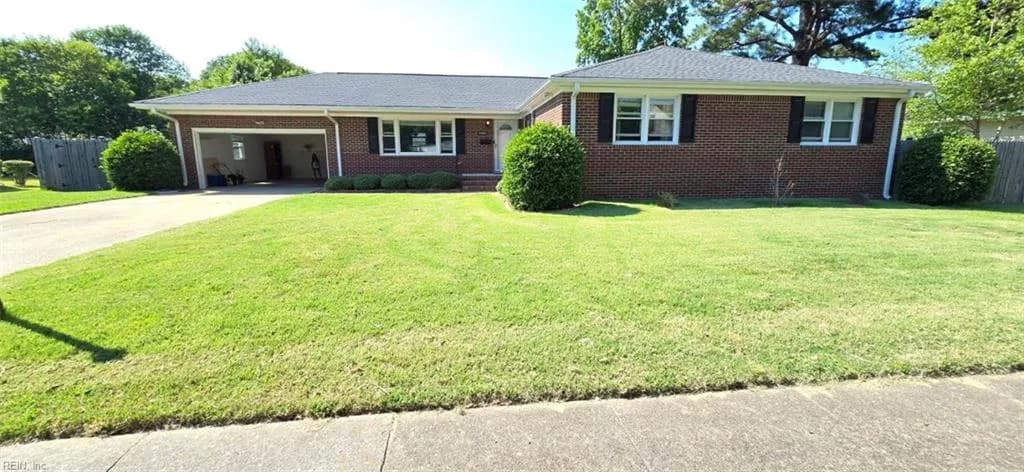 2444 Everglades RD, NORFOLK VA 23518 - Photo 2